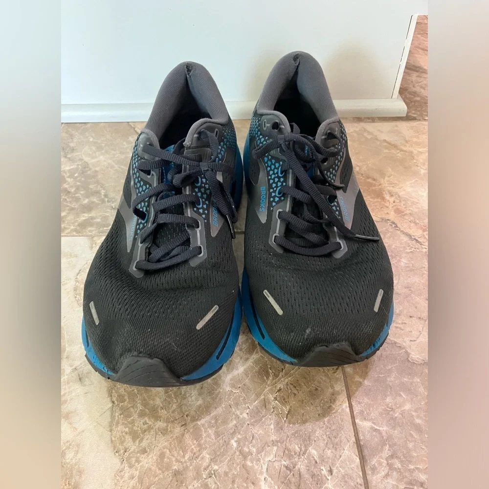 Brooks Ghost 14 Sneakers. Men’s Size 12 Color Black And Blue.